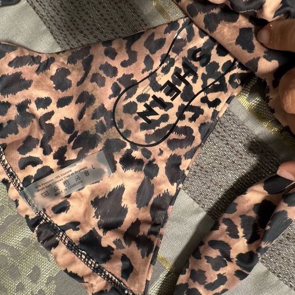 New bikini bottom - Picture 3 of 3